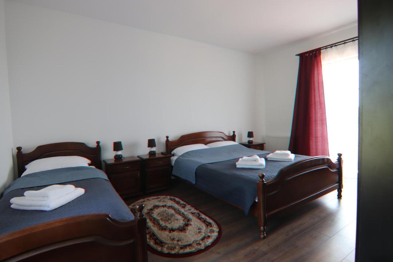 Pensiunea Emelys, Iasi Barnova Zewnętrze zdjęcie
